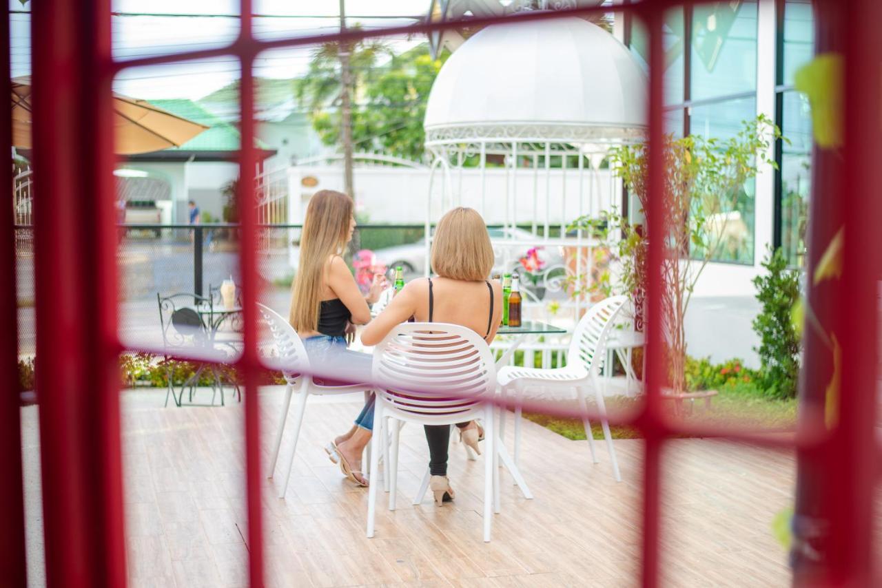 Play Poshtel & Cafe' Hotel Krabi town Екстериор снимка